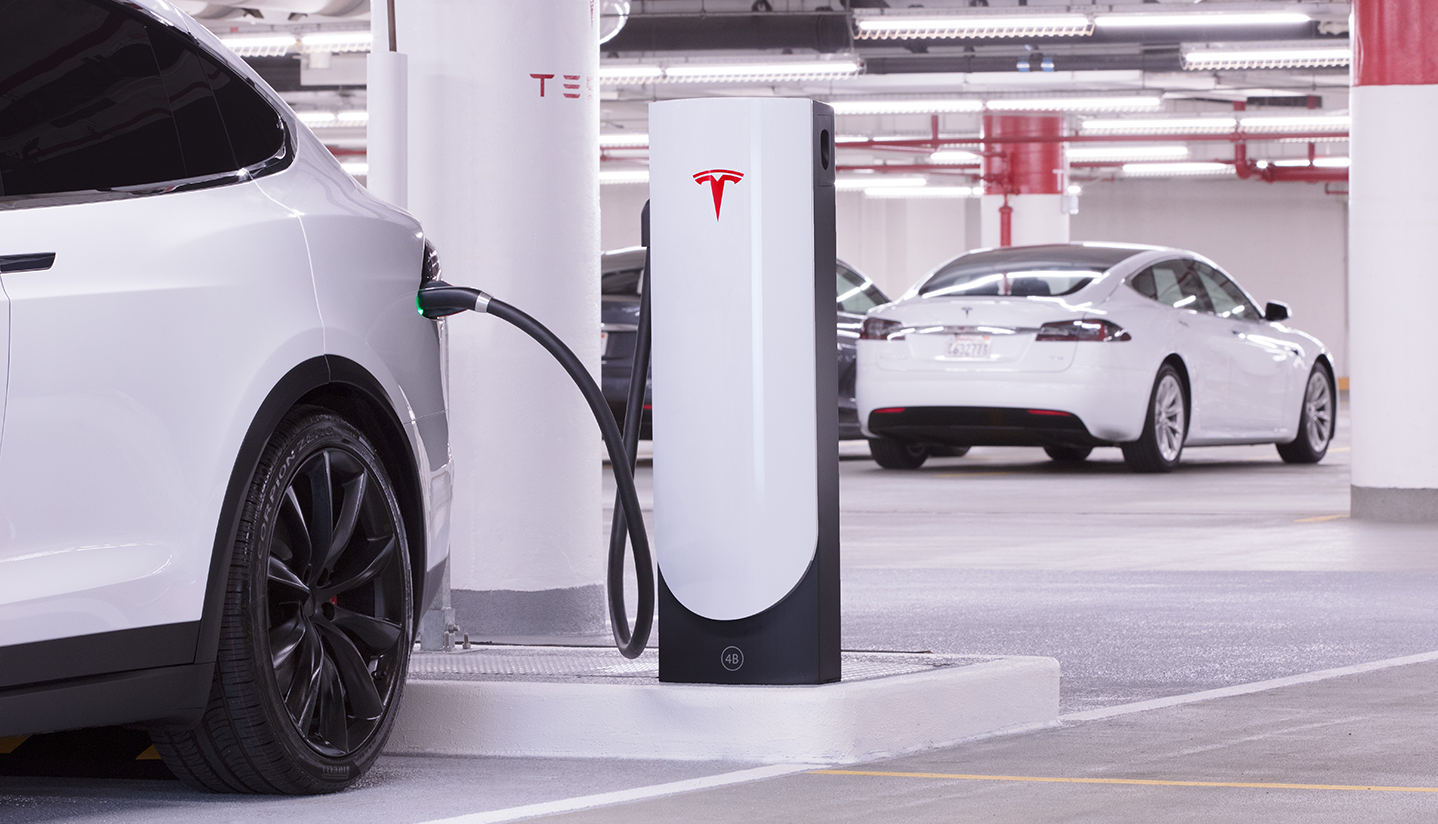 Tesla begins Supercharger network city expansion with Chicago and Boston