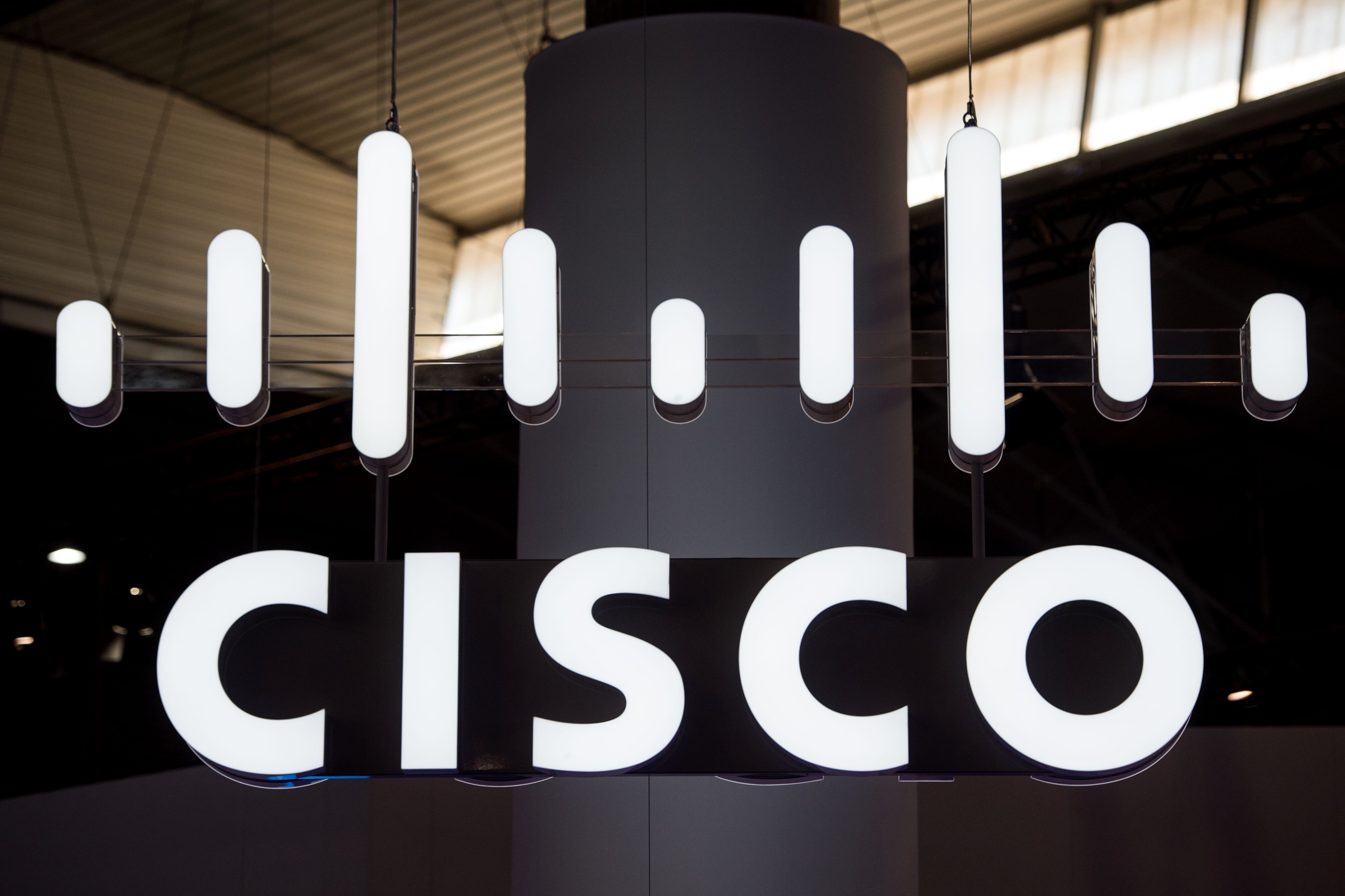 Google and Cisco announce hybrid cloud partnership