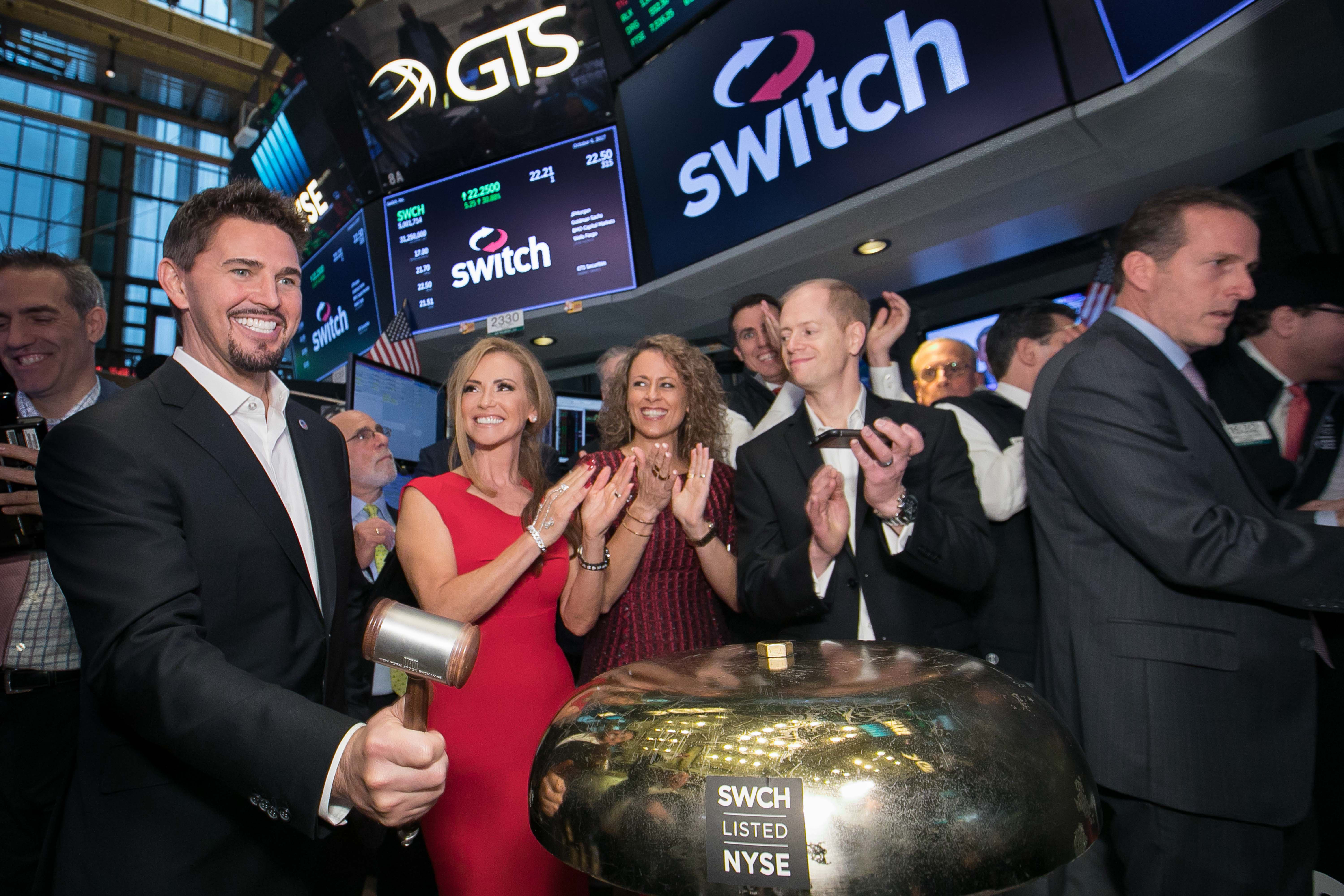 Switch finishes up 22% in data center IPO