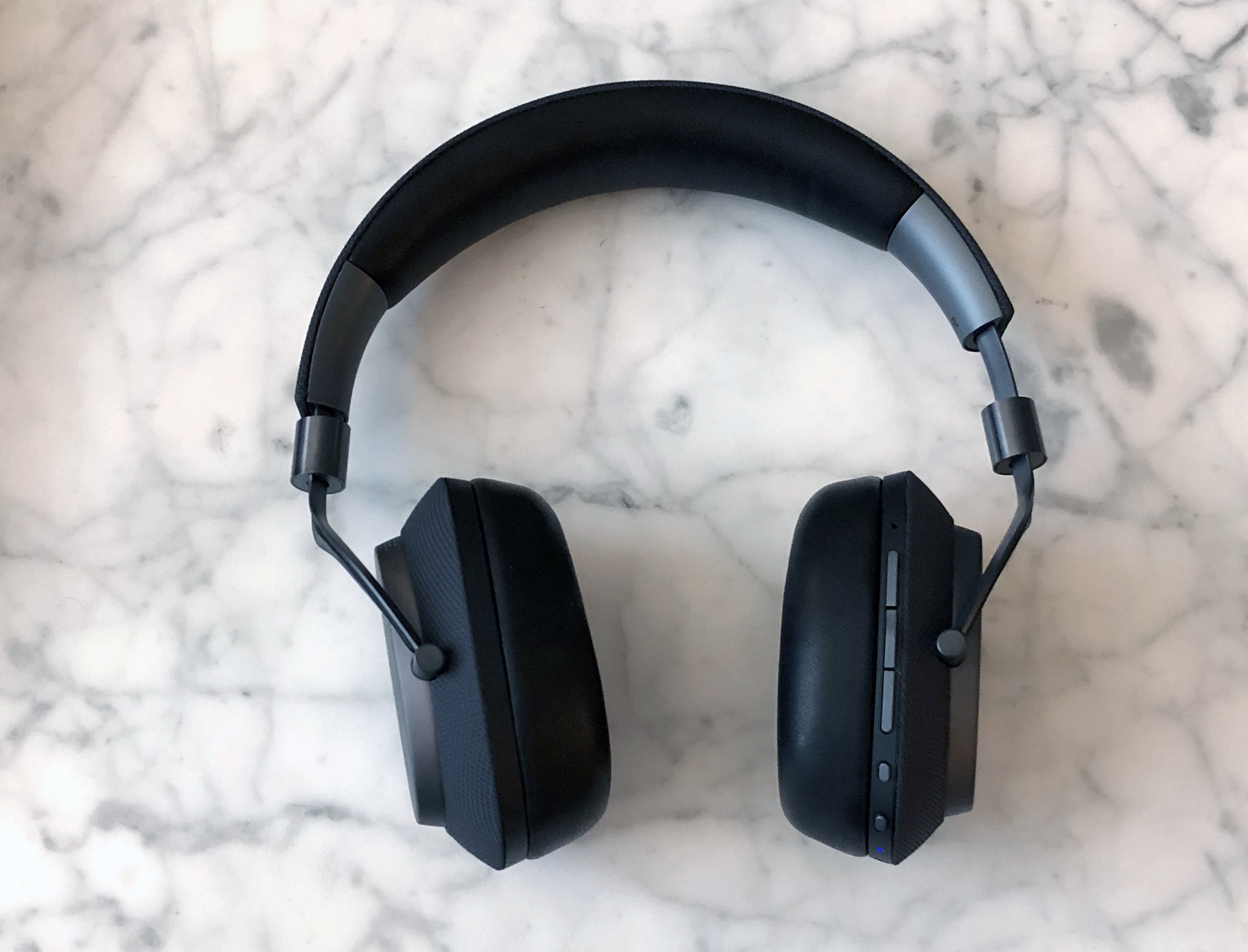 The Bowers & Wilkins PX headphones offer big sound at a high price